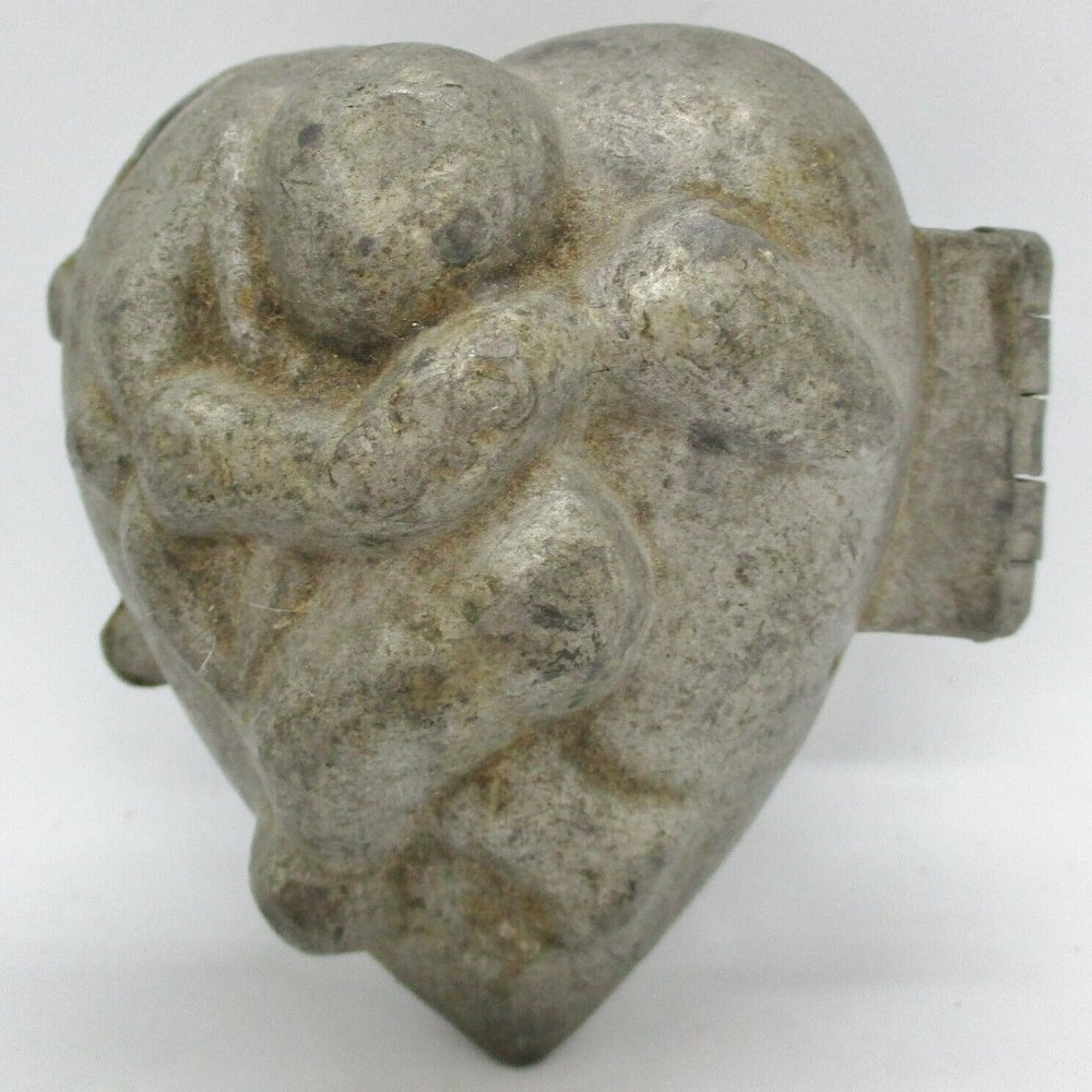 Antique Eppelsheimer Hinged Heart Shaped Cupid Ice Cream Mold